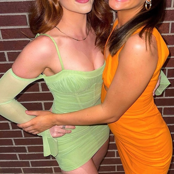 DUKINE, Off Shoulder Ruched Bust Mini Dress In Green - Picture 5 of 5